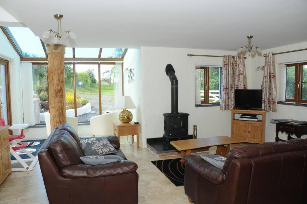 Ty-Hapus Cottage Jordanston Buitenkant foto